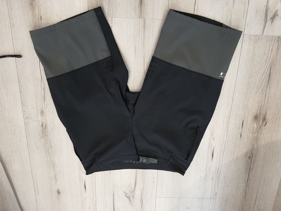 Pantaloni scurti Fox