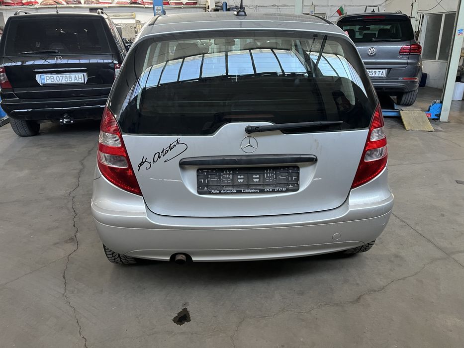 Мерцедес части A класа W169