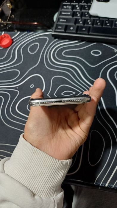 iPhone 11 pro sotiladi