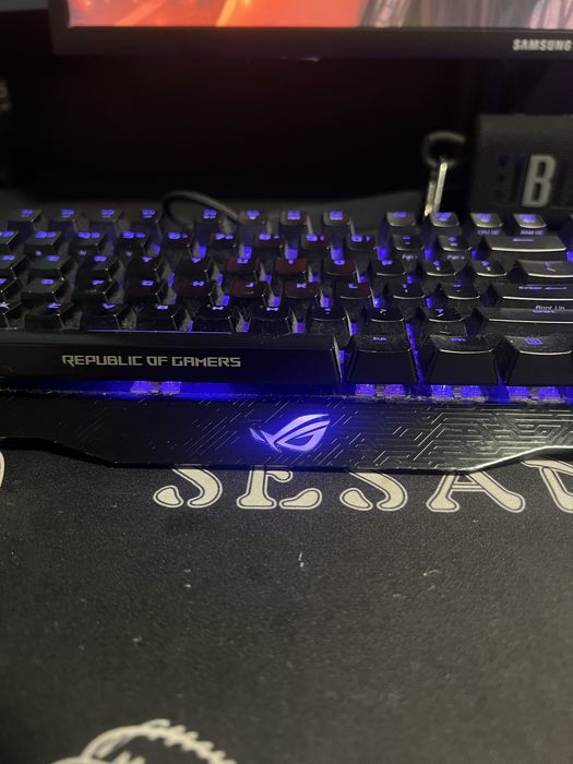 Tastatura Asus ROG Claymore