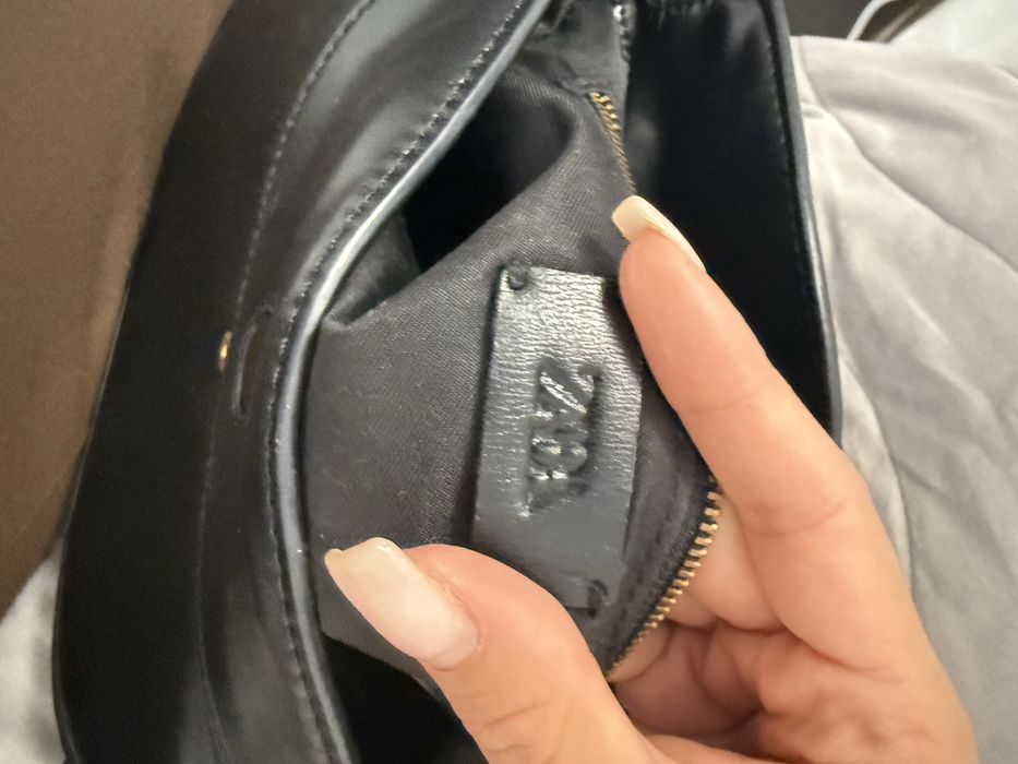 Дамска черна чанта- ZARA (НОВА!)