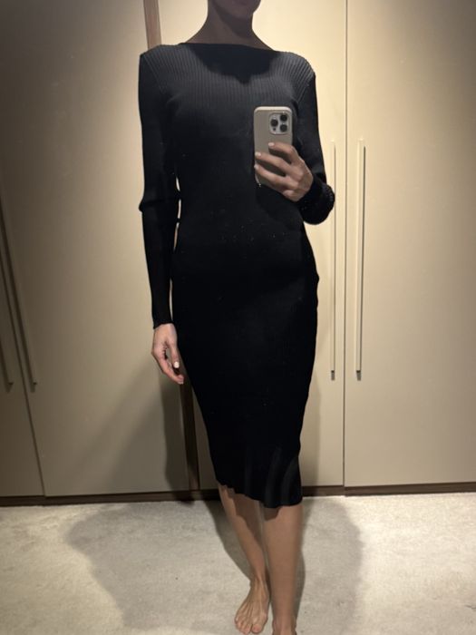 Плетена черна миди рокля с гол гръб и синджир на гърба Youngaristocrat