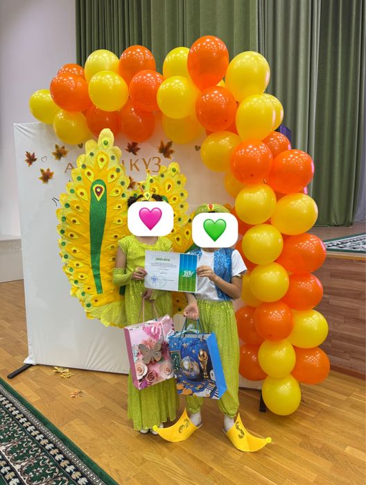 Продам костюм на осенний балл 8-10лет