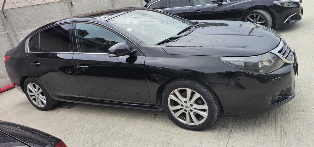 Renault Latitude INITIALE PARIS 2.0 D