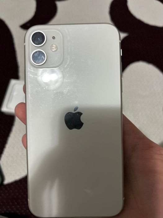 iPhone 11 (White)