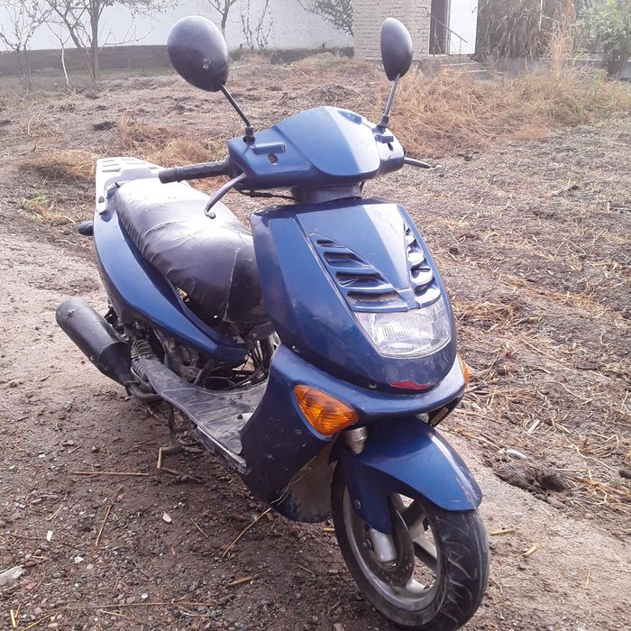 Skuter daelim 150kub