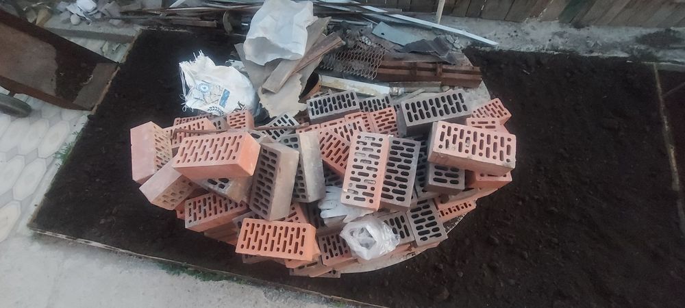 Продам остатки Хромтауского керпича