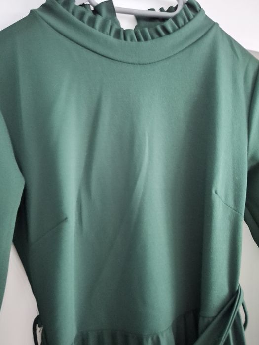 Rochie verde cu maneci lungi