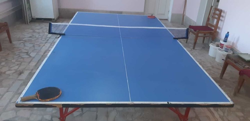 Tennis sotiladi stoli toza