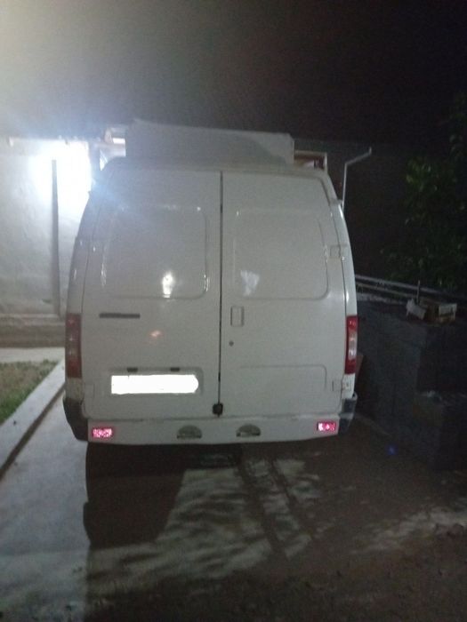 Gazell sotiladi yuk furgon