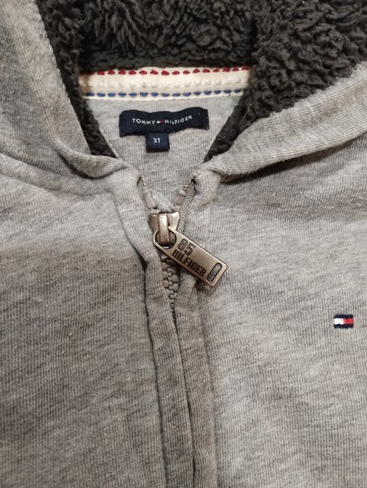 Три суичъра, четири долнища