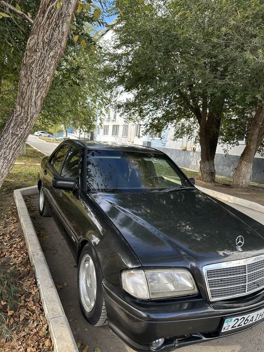 Mercedes Benz C180 W202