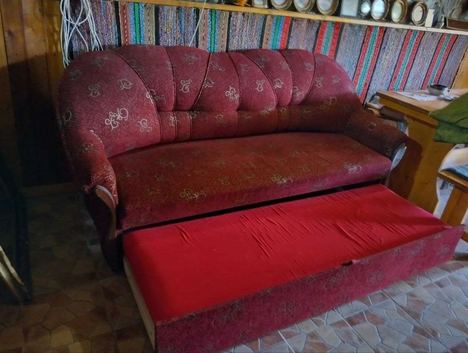 Диван,2 фотьойла,2табуретки