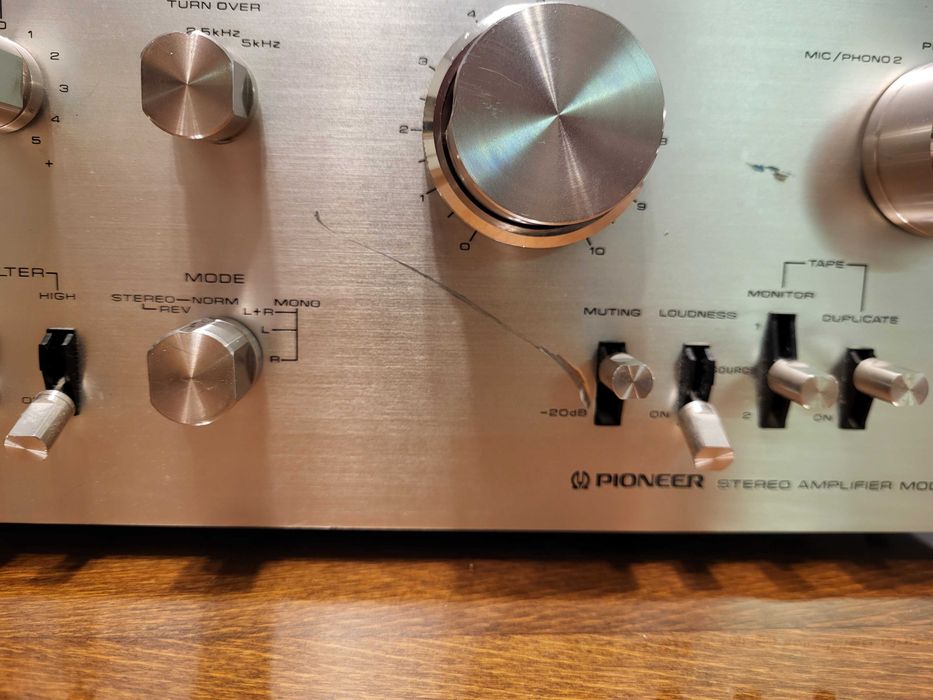 Усилвател Pioneer SA-7500