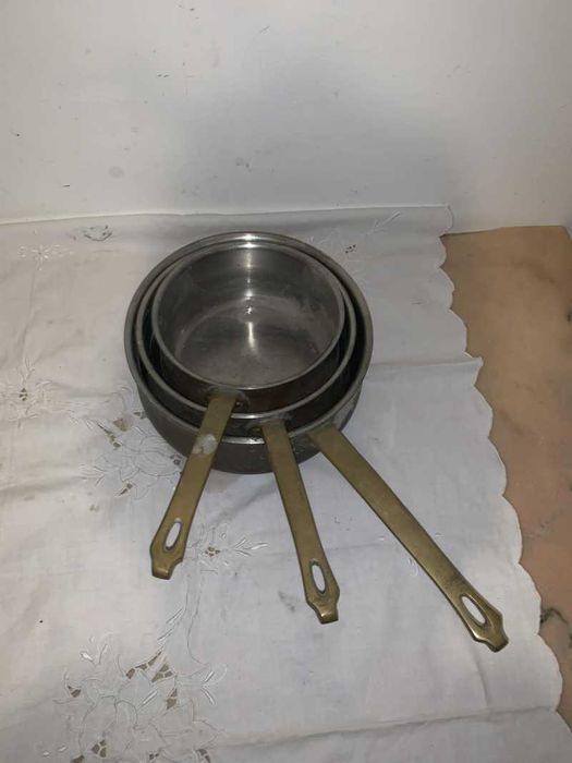 Set de 3 oale din cupru cu maner din bronz