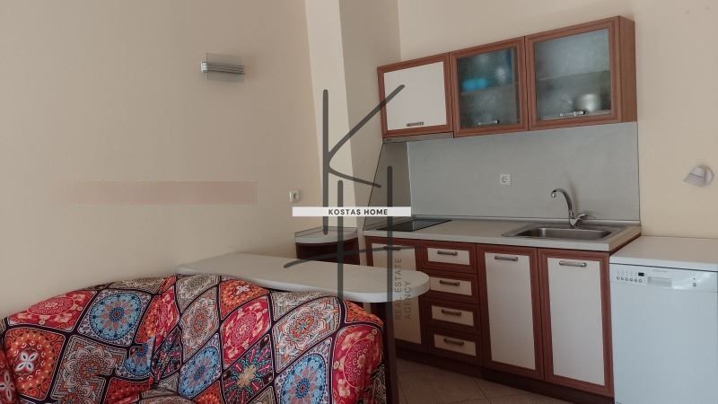 Продава се Двустаен апартамент в к.к. Златни пясъци - 59 кв.м за 1560 €/кв.м - Снимка #2