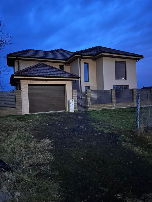 Vand casa individuala in sanandrei