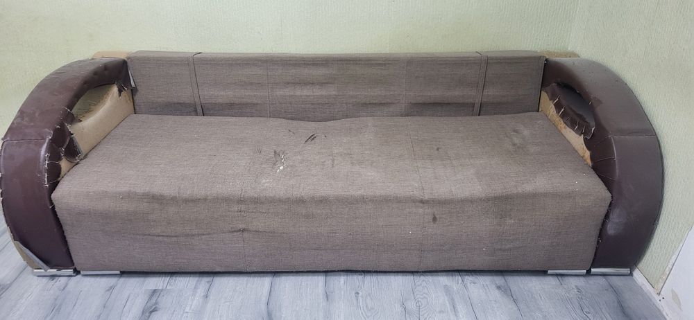 БЕСПЛАТНО диван и кресло