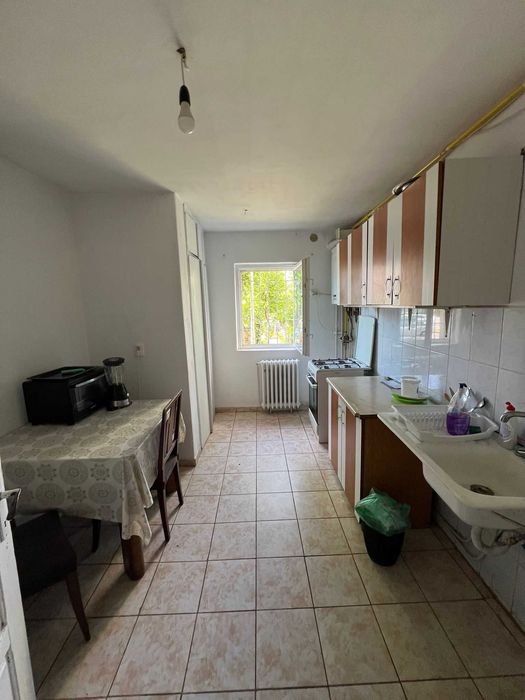 Dau in chirie apartament 3 camere Manastur
