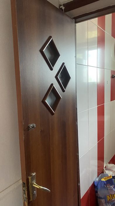 Двери межконатный