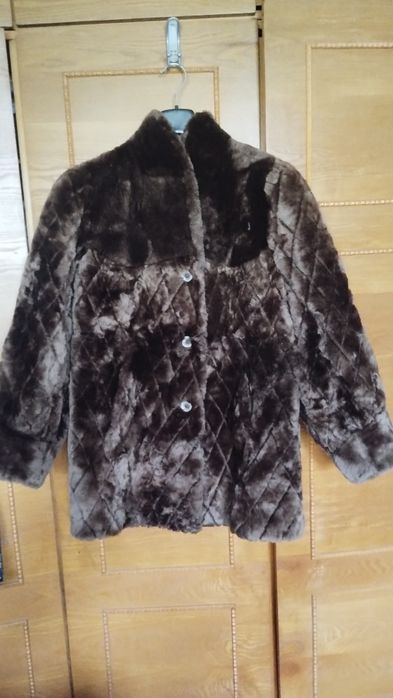 Haina de blana Mouton naturala, size 40, stare perfecta, nepurtata. Arata super faina!