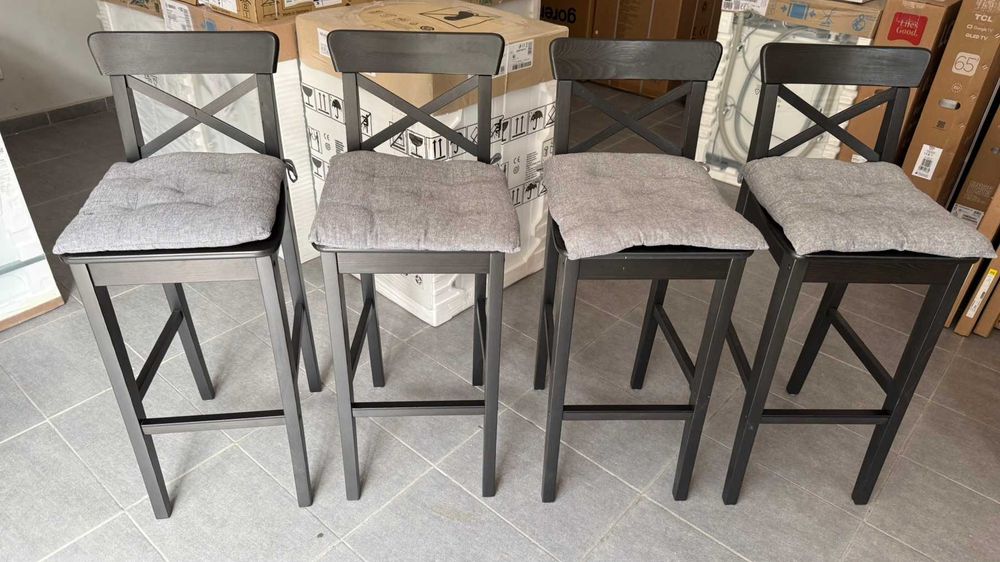 Бар стол IKEA INGOLF c облегалка, черен, 74 см