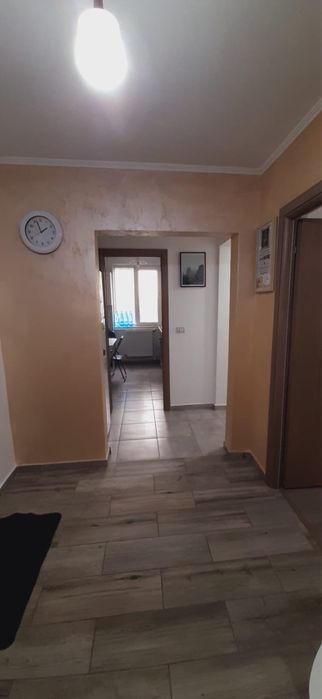 (PF) Vand apartament 2 camere decomandate in Roman