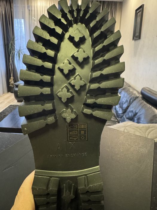 Обувки Армани 41 номер