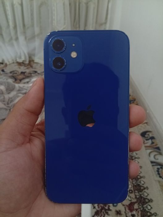 iPhone 12 sotiladi xolati orta hama joyi radnoy