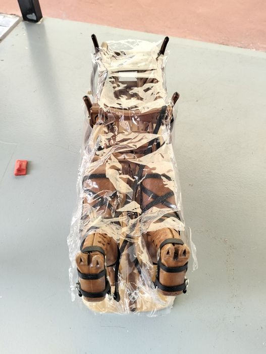 Bibelou lemn cai cu trăsura