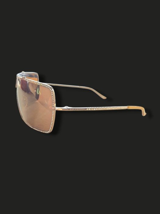 Луксозни слънчеви очила VALENTINO – златен дизайн с камъни – UV защита