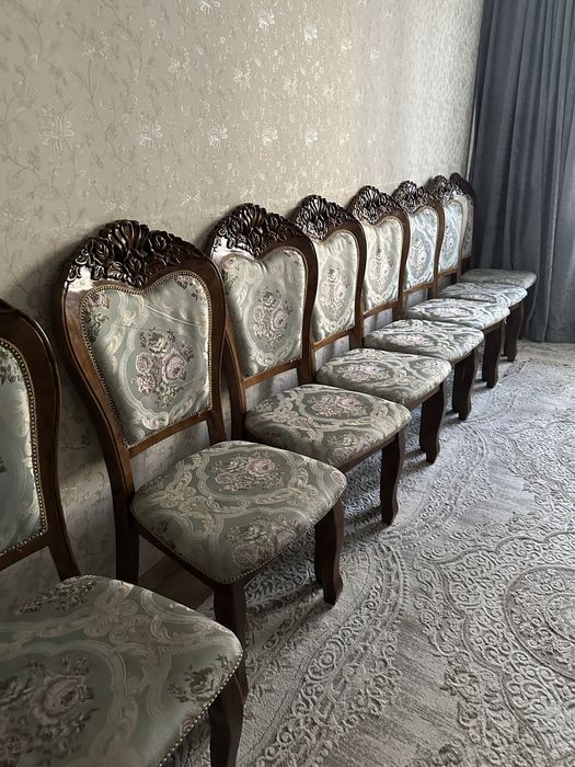 Стулья для гостиной