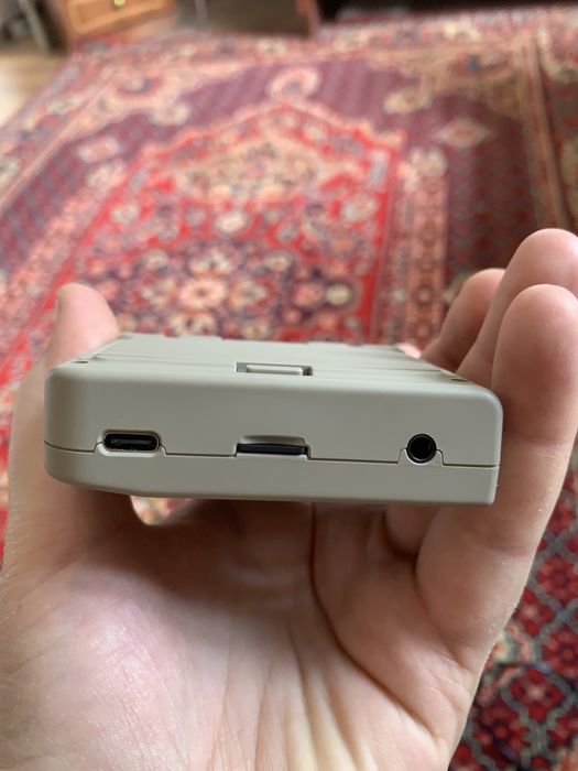 Продам игровую консоль