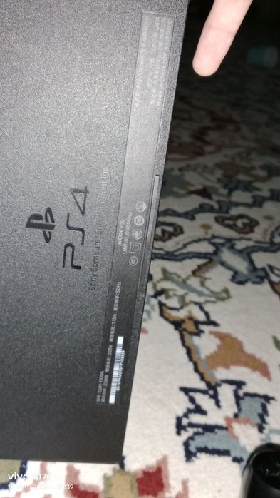 PlayStation 4 fat 1 t