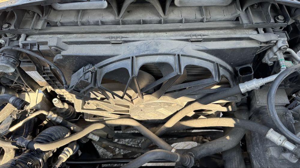 BMW X3 E83 Маска с радятори к-т