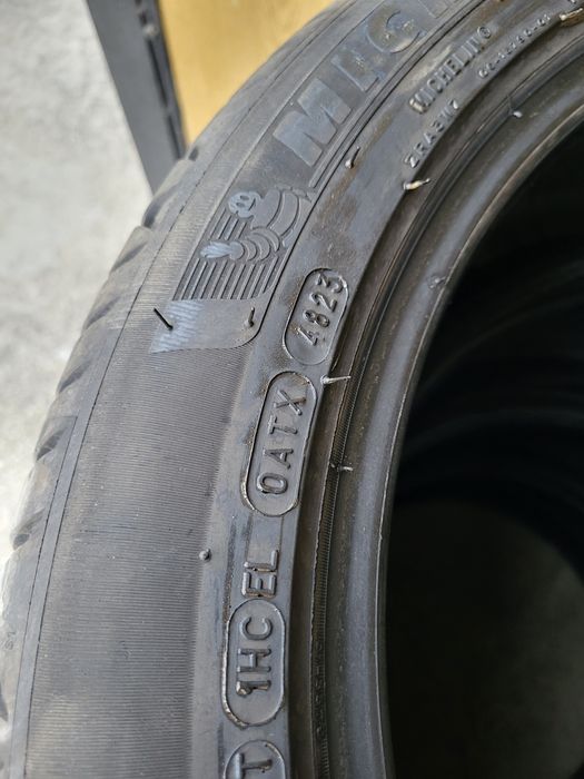 235 45 18 Michelin primacy 4