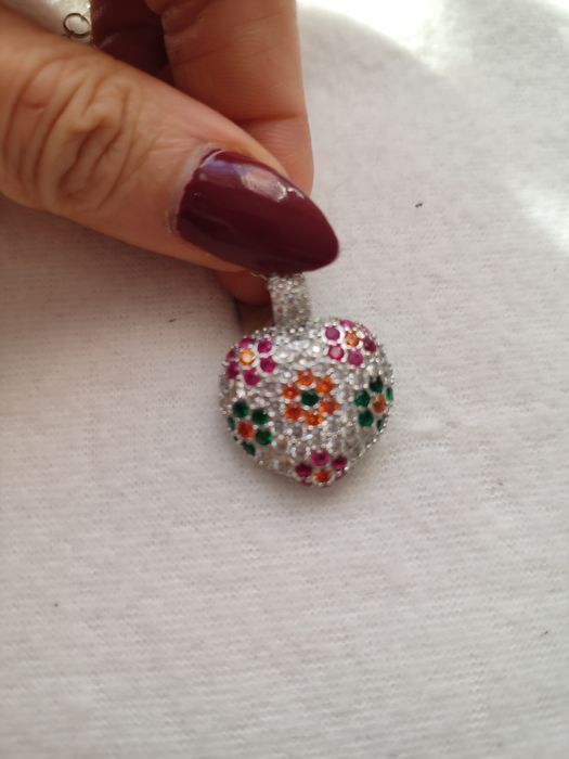 Масивна сребърна висулка -различни видове