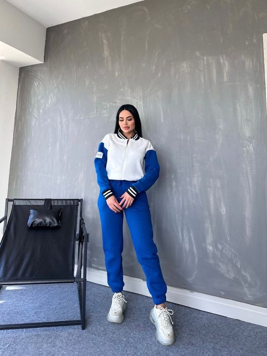 Дамски ватиран екип.