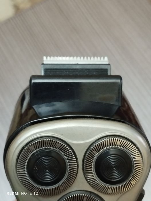 Продам электробритву Бердск 9