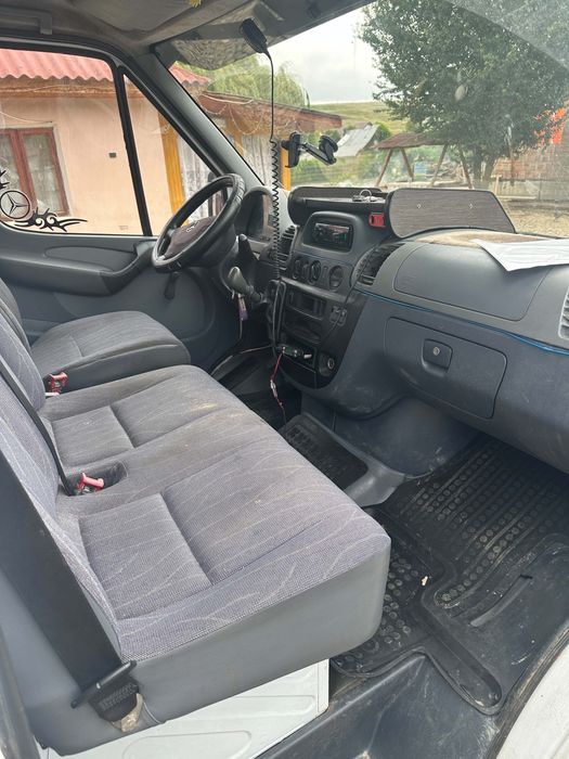 Mercedes-benz. Autoplatforma