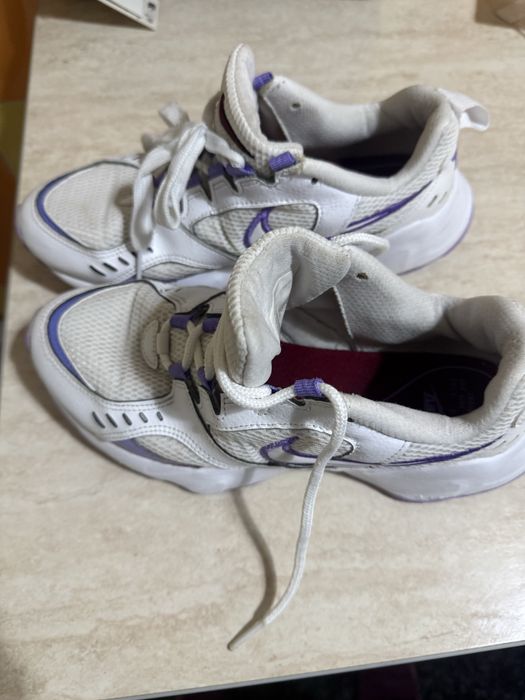 Adidasi Nike 38,5