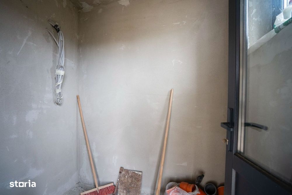 Casa noua semifinisata in Cihei cu 3 Camere