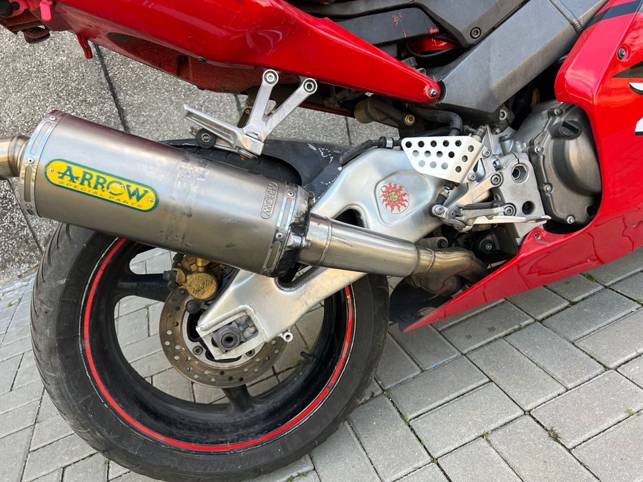 Honda cbr 954rr fireblade