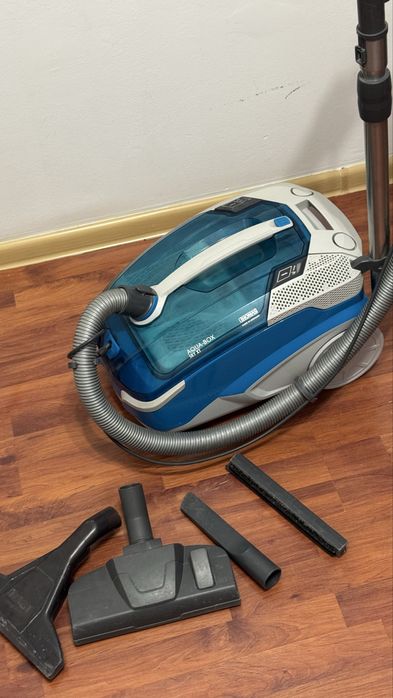 Моющий пылесос Thomas