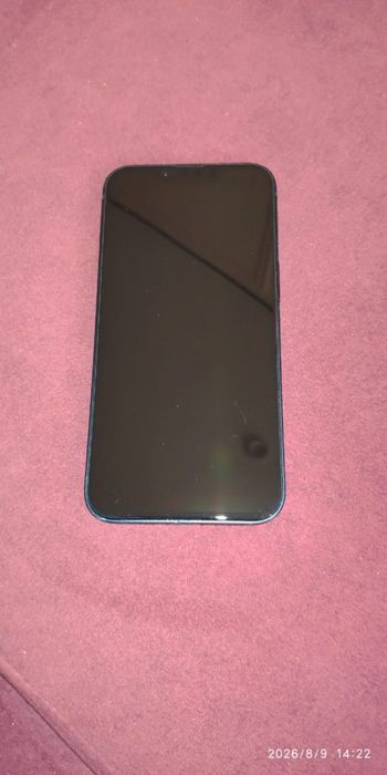 Продам Iphone 13