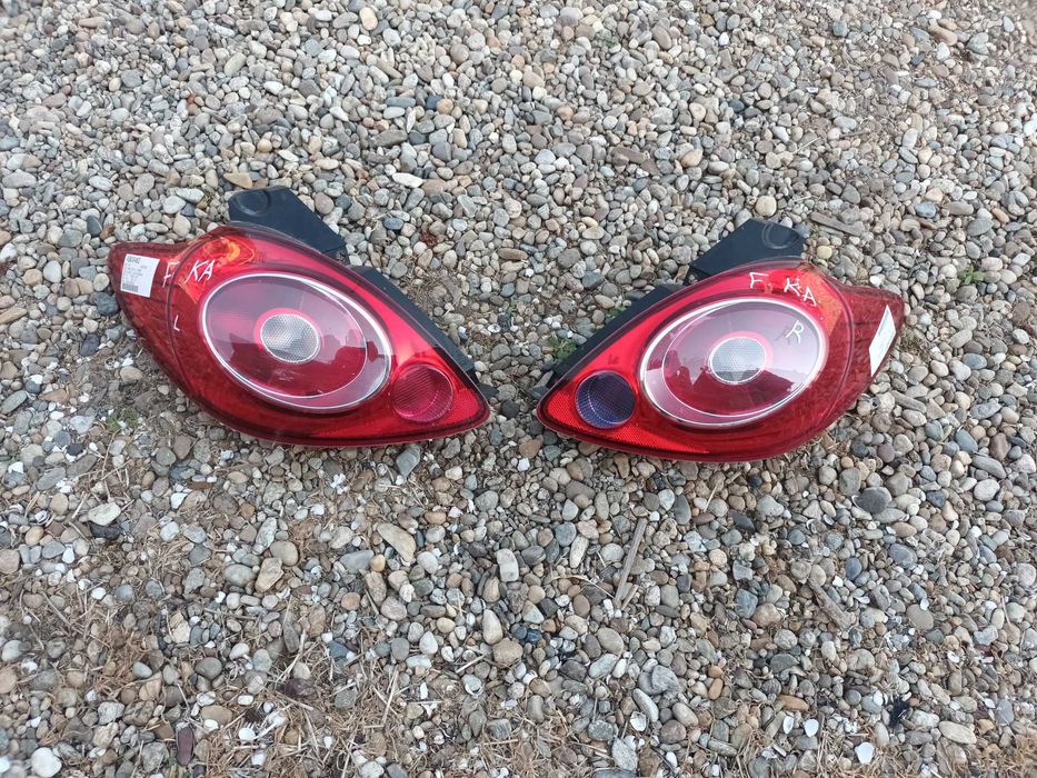 ляв и десен стоп за форд ка 08 - 15 FORD KA