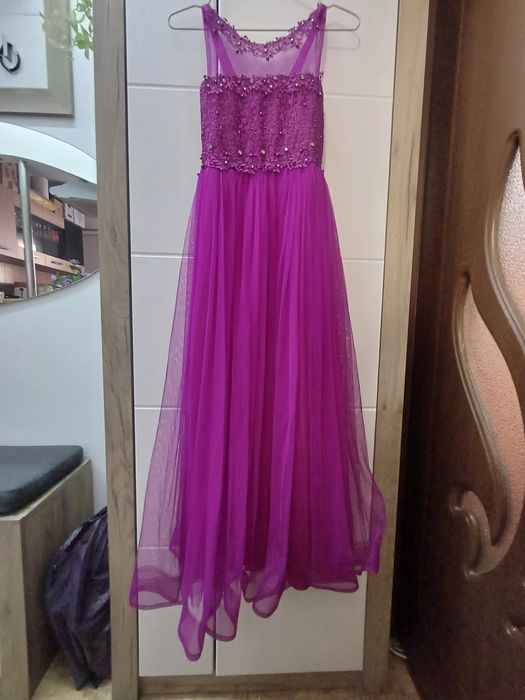 Rochie de  ocazie D-soare 10-12 ani!