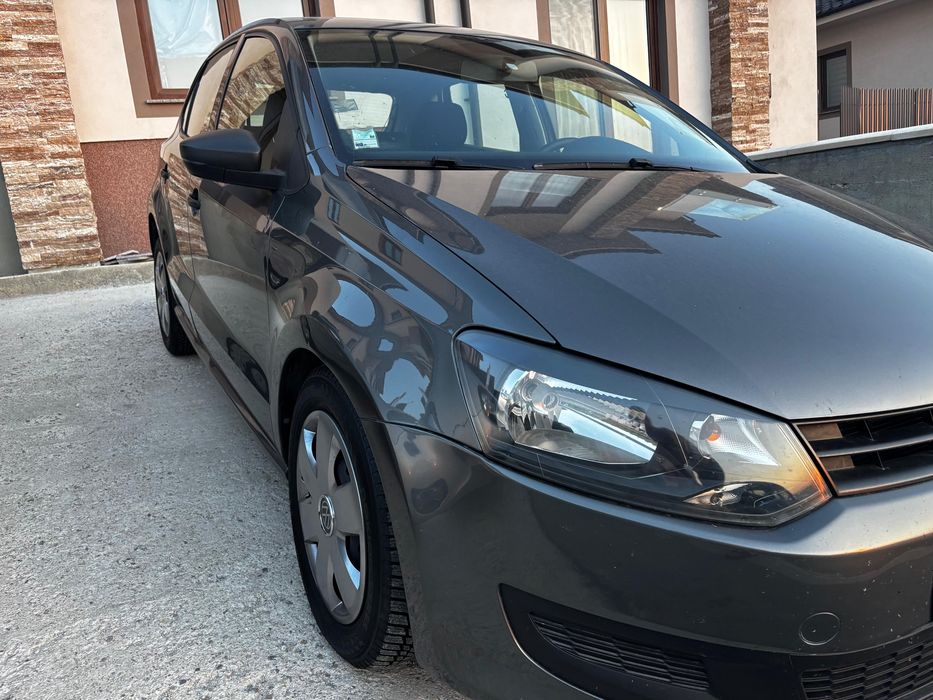 VOLKSWAGEN Polo 2010 — imagine 2