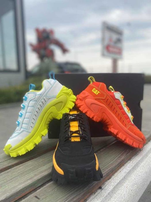 180лв.-Дамски маратонки Caterpillar