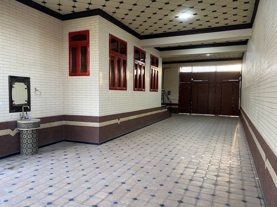 Продается дом 5 комнат. Фергана. Махалля Шодиёна. Удобная локация.